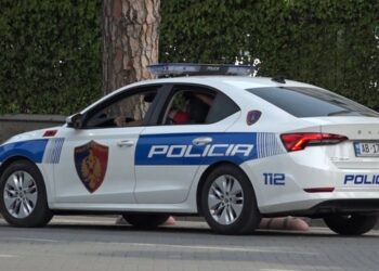 Drejtonin automjetet në gjendje të dehur dhe pa leje, arrestohen dy persona