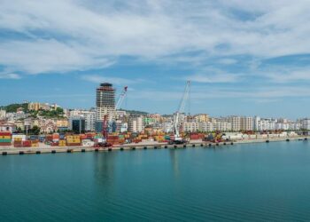 Rënia e Euros fut bizneset në konflikt për tregjet