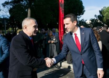 ‘PL në gjendje lufte’, Meta reagon pas tensioneve në Këshillin Bashkiak të Tiranës