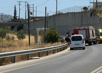 Tragjike në Greqi/ Furgoni i shqiptarit del nga korsia, 2 persona humbin jetën