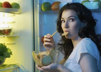 Keni uri në mes të natës? Zbuloni arsyet përse ndodh