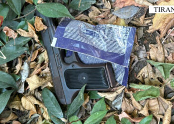 Plagosja e trefishtë në lokalin në Tiranë, arrestohen 2 persona, policia jep detajet