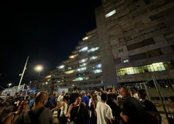 E rëndë në Itali, shembet godina në Napoli, 2 të vdekur dhe 13 të plagosur