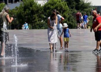 Temperatura përvëluese, raportohet viktima e parë në Shqipëri si pasojë e të nxehtit