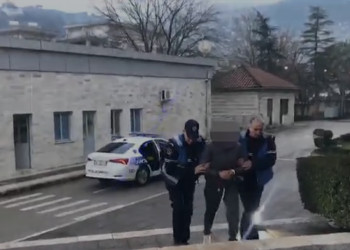 Vritet me thikë shqiptari i dënuar për drogë në Itali, dyshohet për larje hesapesh