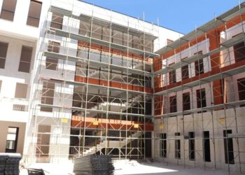 S’ndalen ndërtimet në Tiranë, sipërfaqja e lejeve rritet me 36% në 6-mujorin e parë