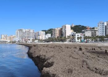 Ujërat e zeza: Shoqatat e Turizmit sfidojnë qeverinë në Gjykatë