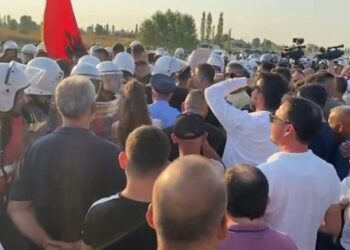 Protestë sot: Banorët e Thumanës kërkojnë drejtësi për 457 milionë eurot e humbura