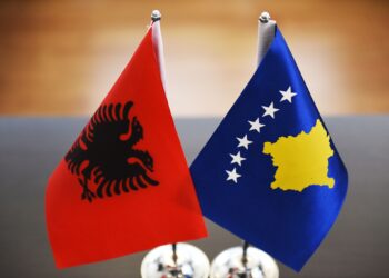 Shqipëria dhe Kosova kryesojnë në Ballkan për numrin më të lartë të azilkërkuesve