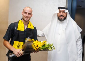 Mitaj nis aventurën arabe, shok skuadre me Benzema