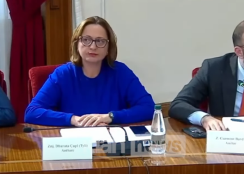 Deputetët ndërpresin mbledhjen kur mësojnë vdekjen e Gerti Bogdanit