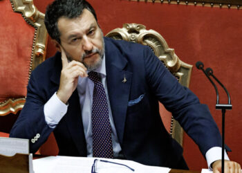 Tronditet politika në Itali/ Prokuroria kërkon 6 vjet burg për Matteo Salvinin