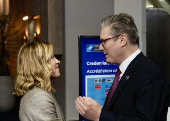 Starmer si Meloni, mendon dërgimin e azilkërkuesve në Shqipëri