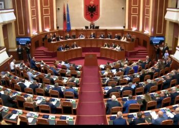 Përplasjet me opozitën dhe vizita e Erdogan, anulohet seanca plenare