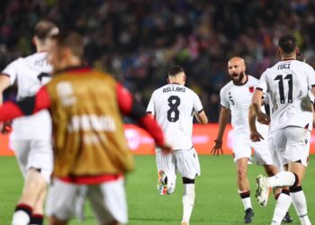 Shqipëria triumfon me Gjeorgjinë, Sylvinho i gëzohet suksesit