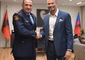 Proda takon zyrtarin e ambasadës amerikane në Tiranë