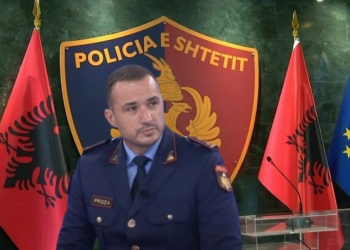 Protesta e opozitës, Proda porosi efektivëve