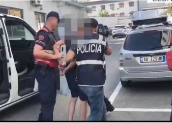 Aksidentoi për vdekje të moshuarën dhe u largua, në pranga  24-vjeçari