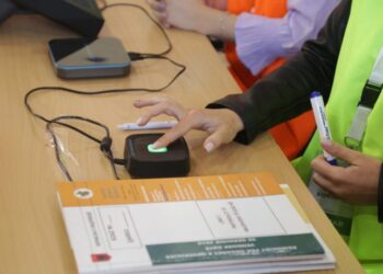 Votimi elektronik/ PS miraton aplikimin në Durrës e Elbasan, por kërkon edhe Tiranën