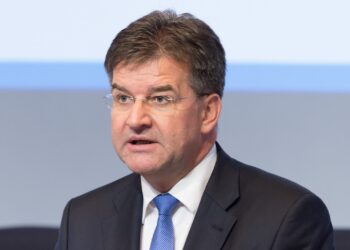 Lajçak: Dialogu Kosovë-Serbi mund të rinisë me takime në javët e ardhshme