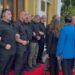 Garda bllokon deputetët e opozitës që të hyjnë në parlament