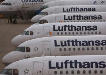 Refuzoi pranimin e 128 hebrejve radikalë në bord, Lufthansa gjobitet 4 mln $