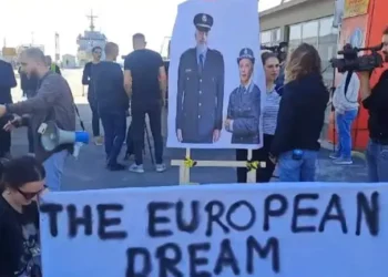 Mbërrijnë emigrantët e parë, nisin protestat në Lezhë