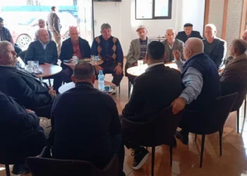 Rama ndan fotot nga takimet e grupit të PS me pensionistët