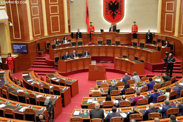 Gramoz Ruci, duke folur gjate punimeve te seances parlamentare ne te cilen ai eshte votuar si Kryetari i Kuvendit te Shqiperise./r/n/r/nGramoz Ruci, speaks during a parliamentary sessions in which he is elected the new Speaker of the Albanian Parliament.