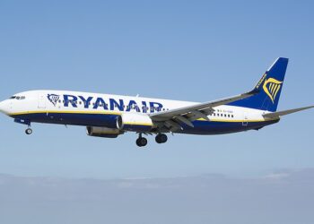 Ryanair vonon 7 herë fluturimin nga Tirana në Edinburg