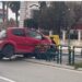Aksident në ‘Rrugën e Elbasanit’, ‘Golfi’ hipën në trotuar, kalimtarët shpëtojnë