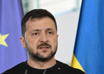 Zelensky përmbyll turin europian pas takimeve me Macron, Melonin e Papën