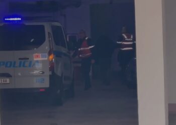 Ngacmoi seksualisht nxënëset, gjykata le në burg mësuesin “maniak”