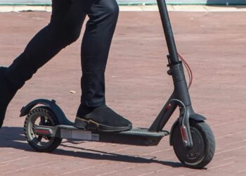 Skuterat burim aksidentesh/ Specialisti: Ka përmirësim por duhet kujdes