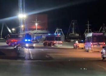 Largohen emigrantët nga kampi i Gjadrit