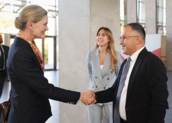 E ngarkuara me punë e SHBA takim me anëtarët e KLGJ