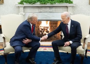 Donald Trump shkon në Shtëpinë e Bardhë