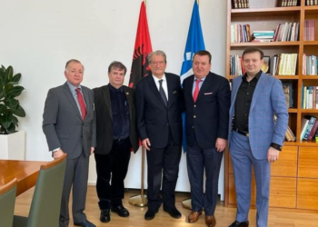 Vatra përshëndet vendimin gjyqësor për lirimin e Sali Berishës