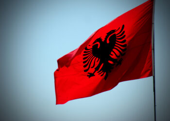 Politika uron Ditën e Pavarësisë