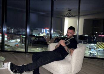 Reperi i njohur Arkimed Lushaj, vetëdorëzohet në Policinë e Pejës