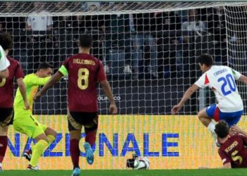 National League/ Italia “fluturon” në çerekfinale