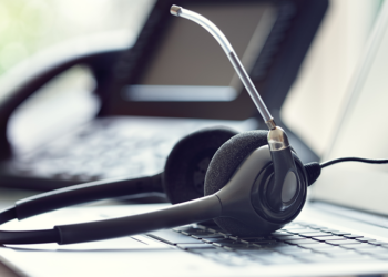 Mashtrimi me Forex/ Kush e mbron “bosin” që të pastrojë paratë