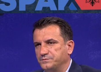 Frika në palcë nga SPAK-u, nis “pastrimi” i Bashkisë së Tiranës