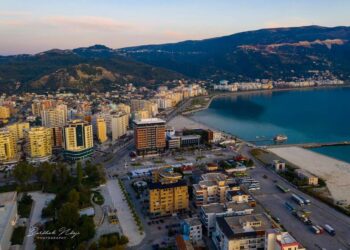 Vlorë/ Reshje shiu me intensitet të lartë, Bashkia apelon qytetarët