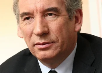 Emmanuel Macron emëron kryeministrin e ri të Francës