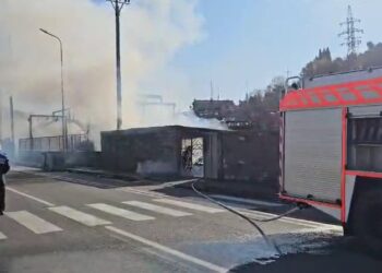 Zjarr në nënstacionin elektrik në Shkodër, ndërprerje e energjisë në disa zona