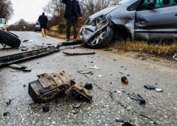 Aksident në Prrenjas, dëmtohet automjeti i sinjalistikës rrugore