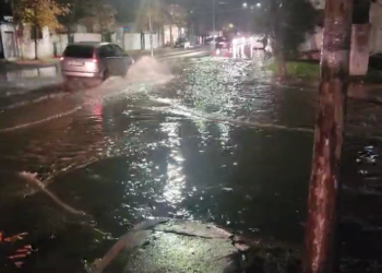 Reshjet e dendura përfshijnë qytetin e Durrësit