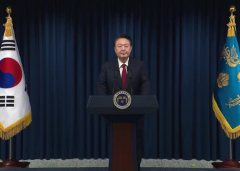 Presidenti i Koresë së Jugut kërkon falje pas shpalljes së ligjit ushtarak