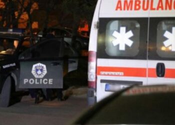 Incident në Pejë: Nxënëse theret me thikë në ambientet e shkollës